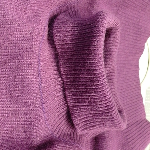 Neiman Marcus Rich Purple Turtleneck Sweater - Picture 6 of 6